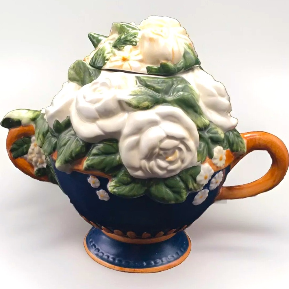 VTG Sakura “Brandon Rose” Lidded Teapot Raised Hand Painted White Rose Floral 8”